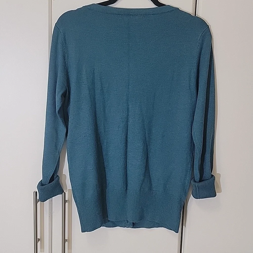 Manguun Women's Sweater